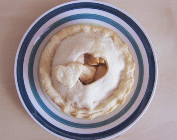 apple pie heart